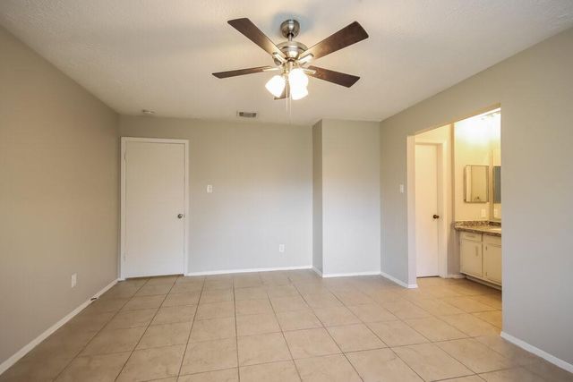 4511 Chestergate Drive, Spring, TX 77373