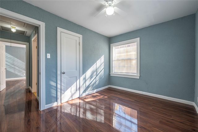 715 Center Street, Pasadena, TX 77506