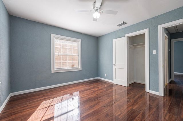715 Center Street, Pasadena, TX 77506