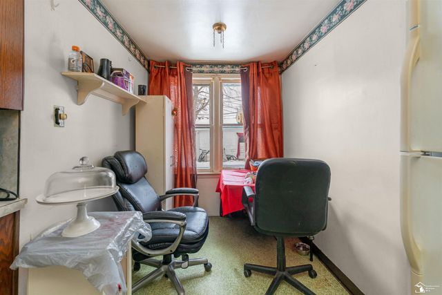 1331 Detroit Avenue, Lincoln Park, MI 48146