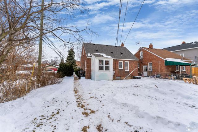 1331 Detroit Avenue, Lincoln Park, MI 48146