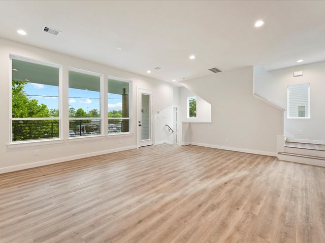 4830 Pinemont Drive, Houston, TX 77091