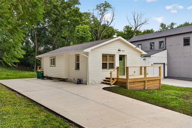 3111 W 43rd Avenue, Kansas City, KS 66103
