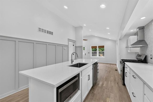 3111 W 43rd Avenue, Kansas City, KS 66103