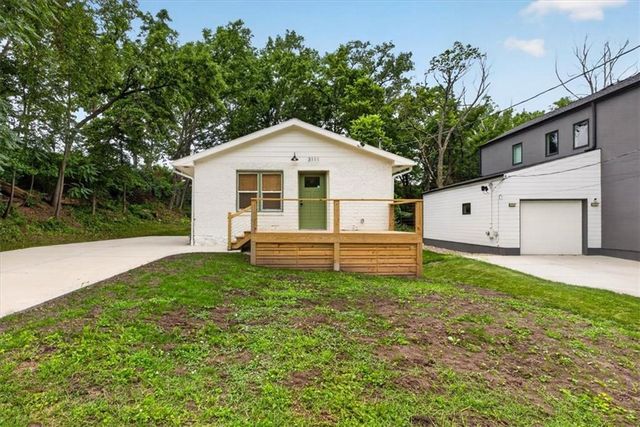 3111 W 43rd Avenue, Kansas City, KS 66103