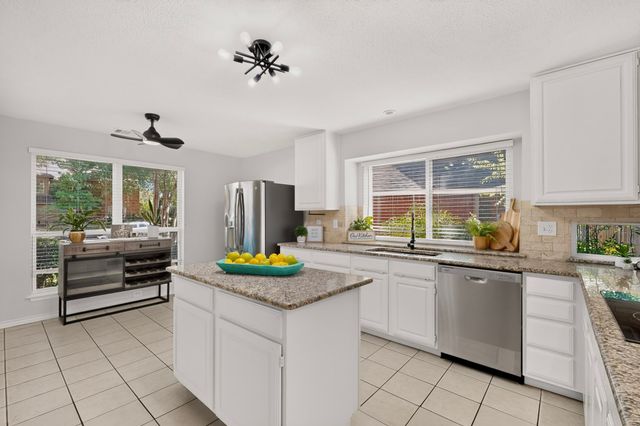 3400 Paint Brush Lane, Bedford, TX 76021