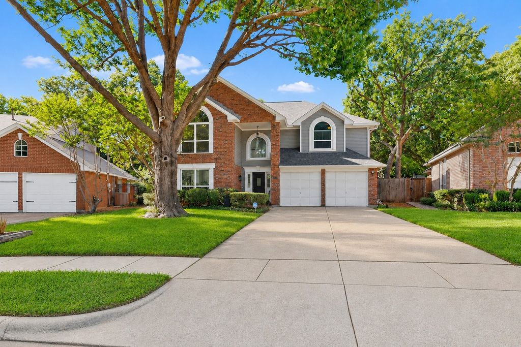 3400 Paint Brush Lane, Bedford, TX 76021