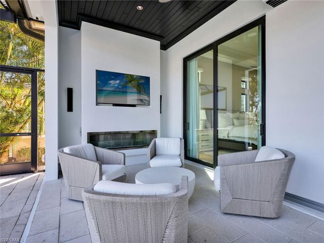 1749 Wavecrest CT, Marco Island, FL 34145