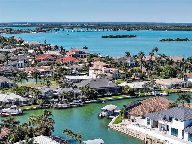 1749 Wavecrest CT, Marco Island, FL 34145