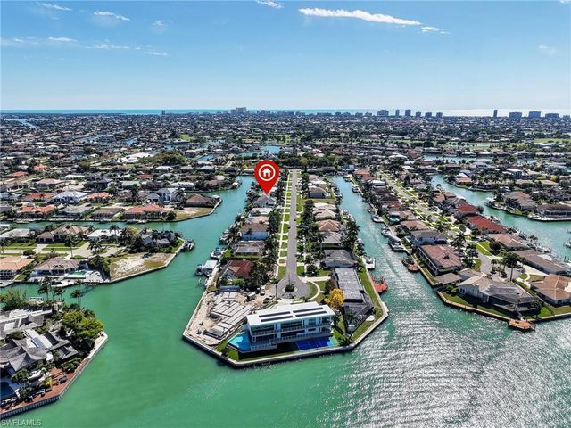 1749 Wavecrest CT, Marco Island, FL 34145