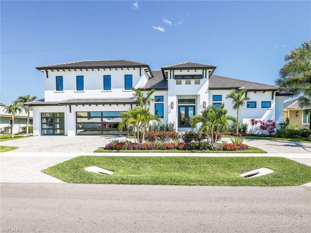 1749 Wavecrest CT, Marco Island, FL 34145