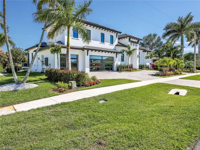 1749 Wavecrest CT, Marco Island, FL 34145