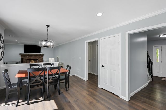 6 Pinebrook Drive, Milton, NY 12020