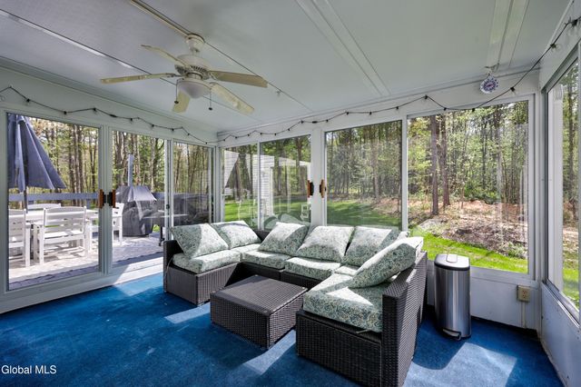 6 Pinebrook Drive, Milton, NY 12020