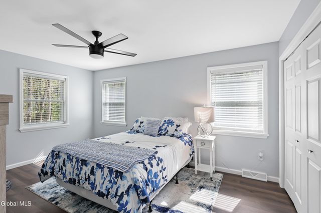 6 Pinebrook Drive, Milton, NY 12020