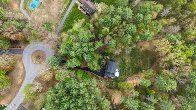 6 Pinebrook Drive, Milton, NY 12020
