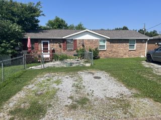 4657 Forest Ridge Dr, Hermitage, TN 37076