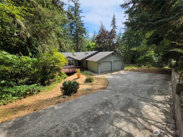 7905 Decatur Avenue, Clinton, WA 98236