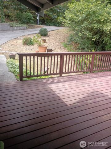 7905 Decatur Avenue, Clinton, WA 98236