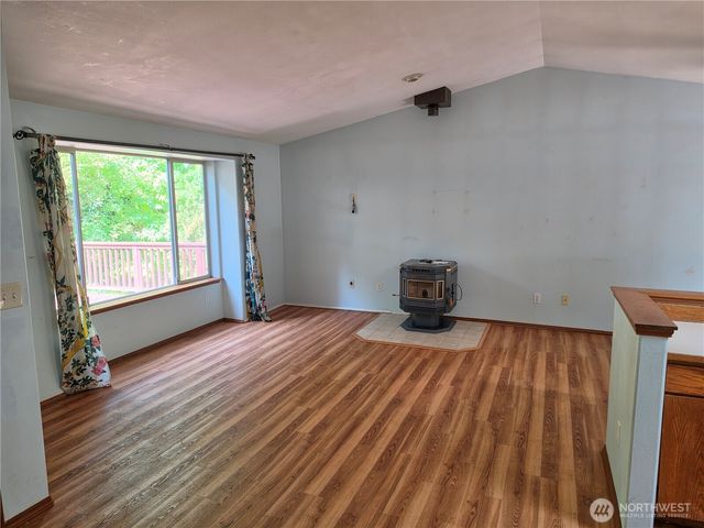 7905 Decatur Avenue, Clinton, WA 98236
