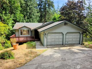 7905 Decatur Avenue, Clinton, WA 98236