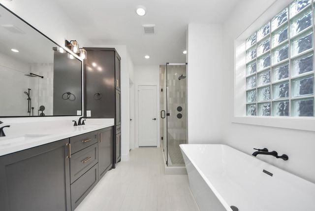 927 Fisher Street A, Houston, TX 77018