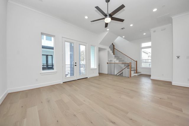 927 Fisher Street A, Houston, TX 77018
