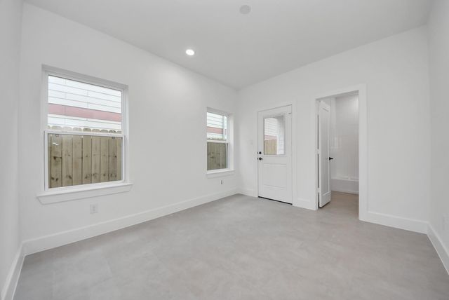 927 Fisher Street A, Houston, TX 77018