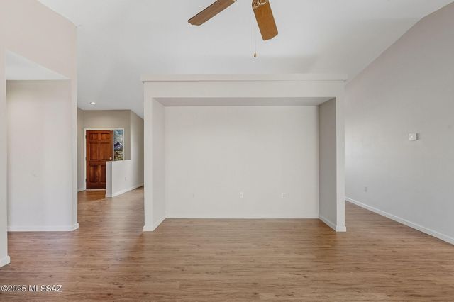 819 W Welcome Way, Green Valley, AZ 85614