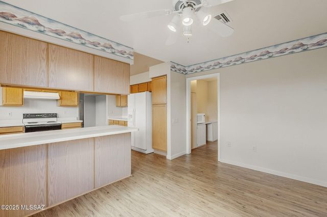 819 W Welcome Way, Green Valley, AZ 85614