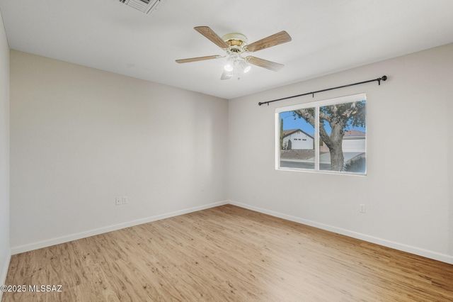 819 W Welcome Way, Green Valley, AZ 85614