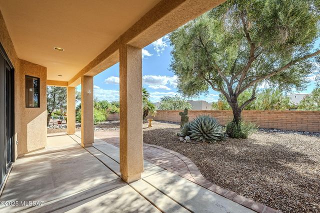 819 W Welcome Way, Green Valley, AZ 85614