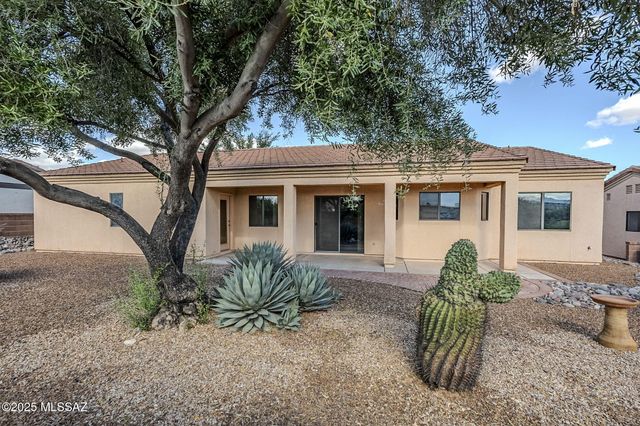 819 W Welcome Way, Green Valley, AZ 85614