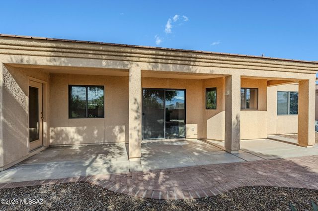 819 W Welcome Way, Green Valley, AZ 85614