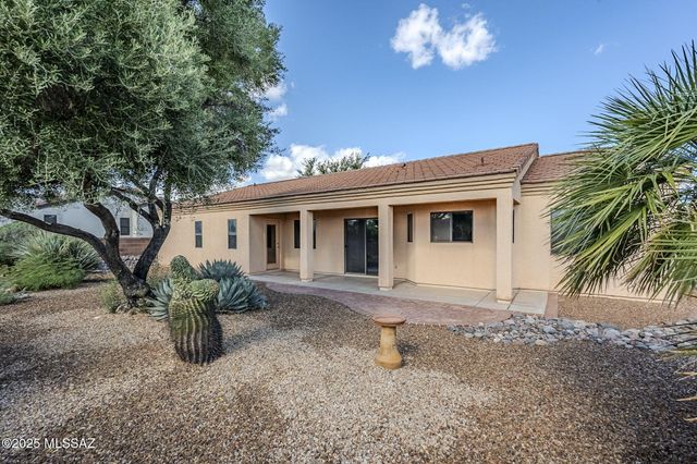 819 W Welcome Way, Green Valley, AZ 85614