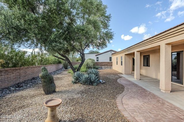 819 W Welcome Way, Green Valley, AZ 85614
