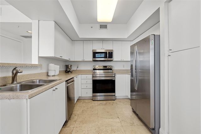 17375 Collins Ave 1108, Sunny Isles Beach, FL 33160