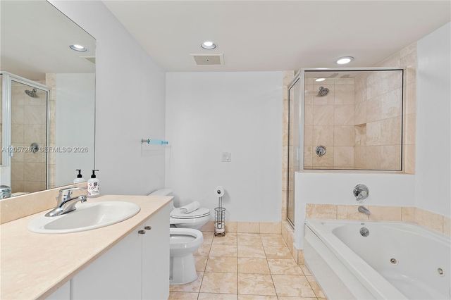 17375 Collins Ave 1108, Sunny Isles Beach, FL 33160
