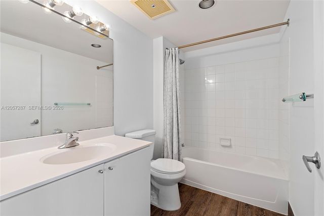 17375 Collins Ave 1108, Sunny Isles Beach, FL 33160