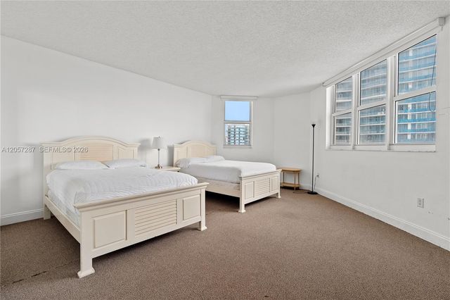 17375 Collins Ave 1108, Sunny Isles Beach, FL 33160