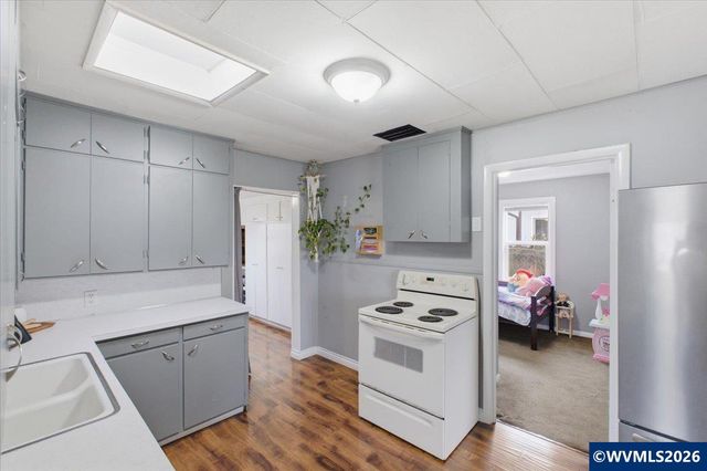 2355 Hyde St SE, Salem, OR 97301