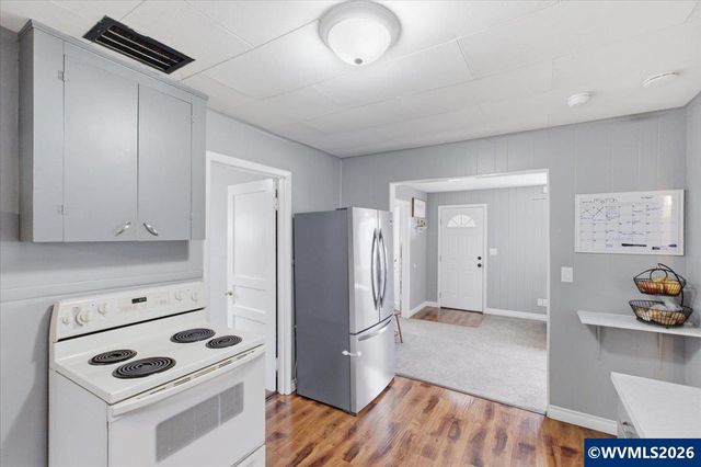 2355 Hyde St SE, Salem, OR 97301