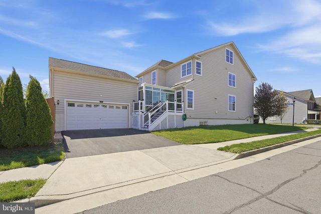 22951 WEYBRIDGE SQ, Broadlands, VA 20148