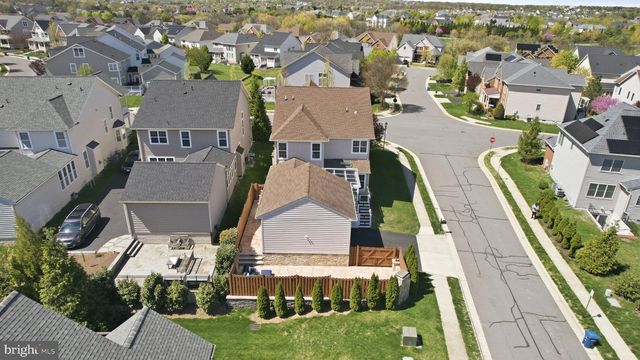 22951 WEYBRIDGE SQ, Broadlands, VA 20148