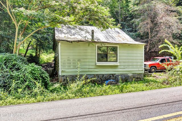 4138 Richardson Cove Rd, Sevierville, TN 37876