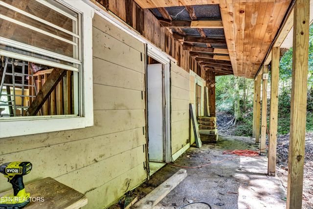 4138 Richardson Cove Rd, Sevierville, TN 37876