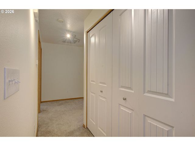 402 Se 5TH Cir, Battle Ground, WA 98604