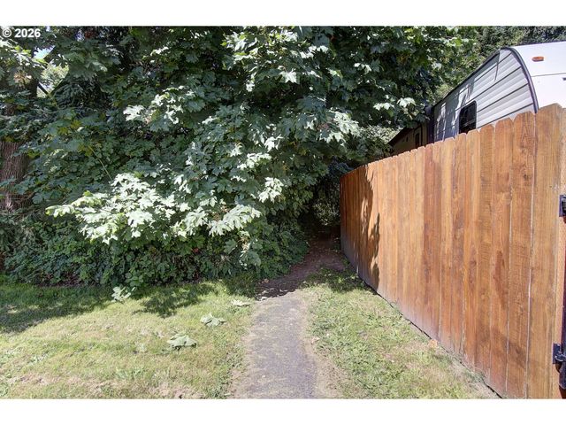 402 Se 5TH Cir, Battle Ground, WA 98604