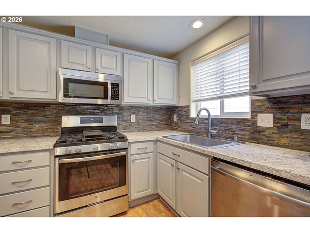 402 Se 5TH Cir, Battle Ground, WA 98604