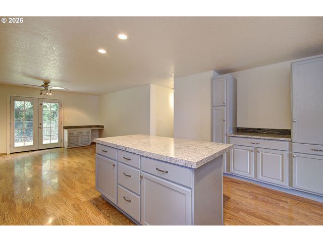 402 Se 5TH Cir, Battle Ground, WA 98604